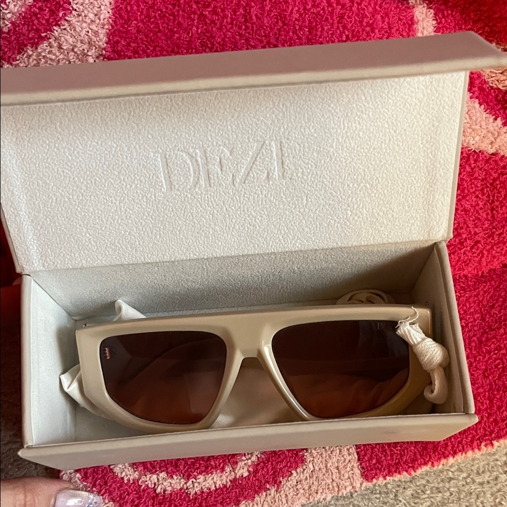 DEZI Cream Sunglasses with Brown Lenses